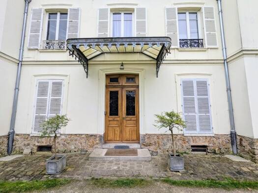 Appartement à vendre 175 000 € 2 pièces 1 chambre 45,4 m² Dernier étage, Étage 2/2 Dampmart 77400