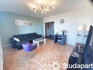 Appartement à louer 400 € 1 pièce 3 chambres 9 m² 4ème étage Saint Pavin-Saint Georges Le Mans 72100