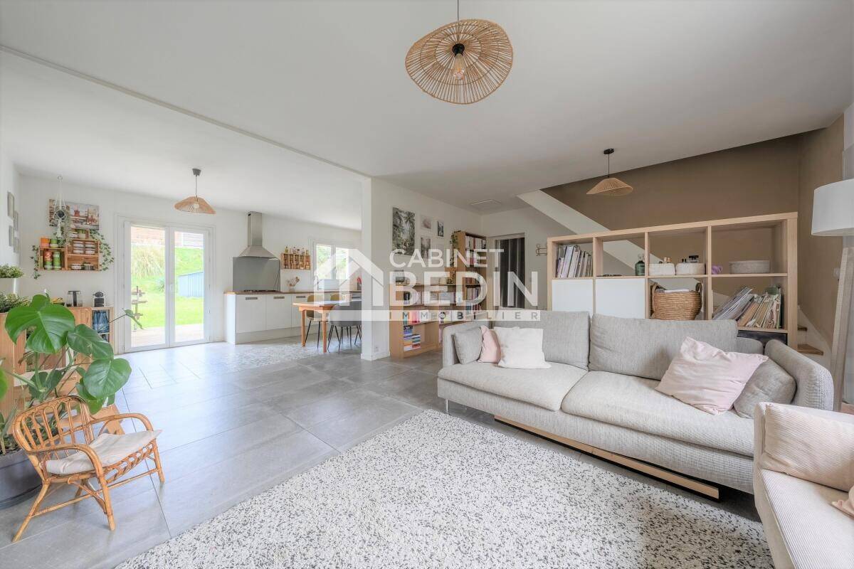 Maison à vendre, 121m², EYSINES