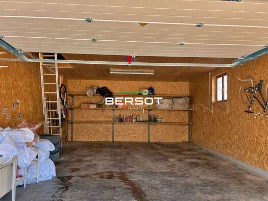 Local commercial à vendre 172 000 € 160 m² de surface de vente Valdahon 25800