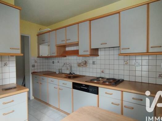 Appartement à louer 1 500 € 5 pièces 3 chambres 91,5 m² Étage 1/3 Epinettes Sud Évry-Courcouronnes 91000
