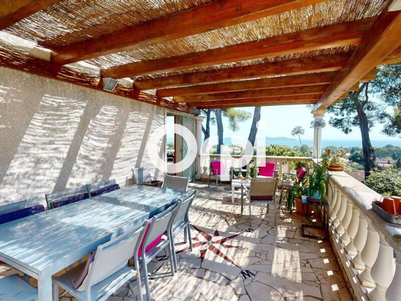 Maison à vendre, 203m², CARQUEIRANNE