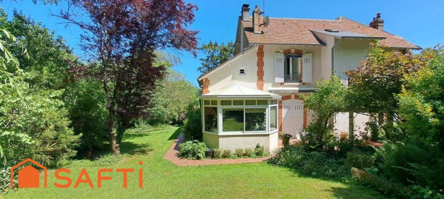 Maison à vendre, 300m², FERRIERES EN GATINAIS