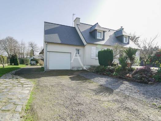 Maison à vendre 215 000 € 5 pièces 3 chambres 96 m² 980 m² de terrain Augan 56800