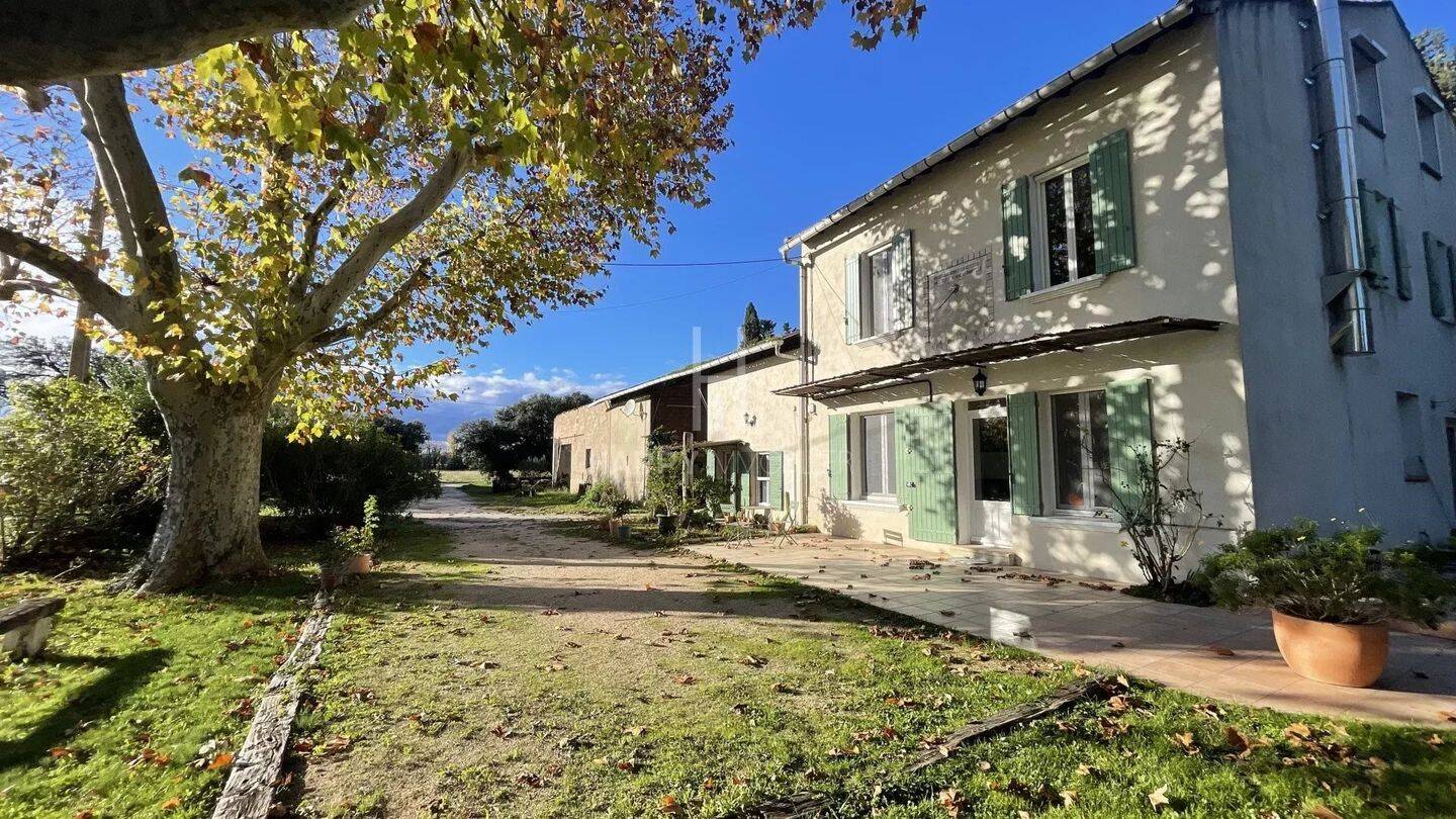 Maison à vendre, 267m², MOURIES