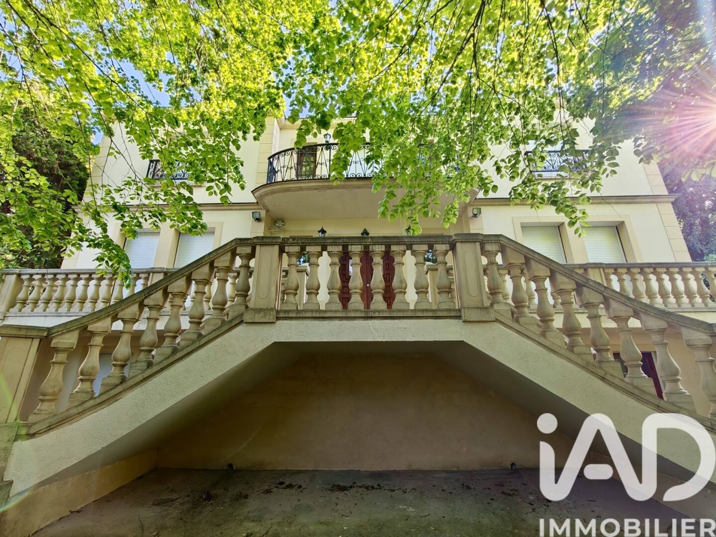 Maison à vendre, 358m², SAINT MAUR DES FOSSES