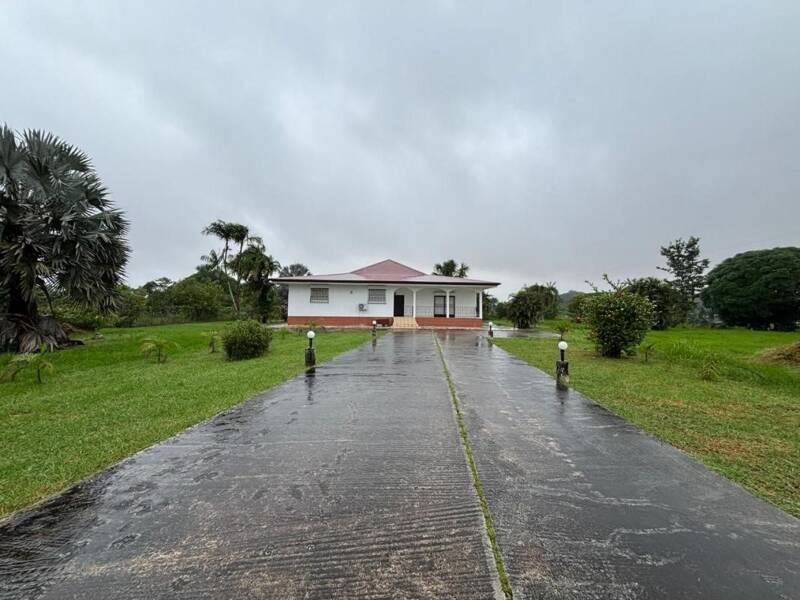 Maison à louer, 194m², MACOURIA