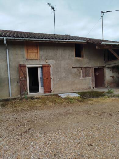 Ferme à vendre 117 000 € 4 pièces 1 chambre 100 m² 1 567 m² de terrain St Amour 39160