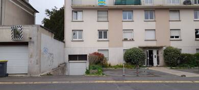 Garage/Stationnement à louer 110 € 12 m² Melun 77000