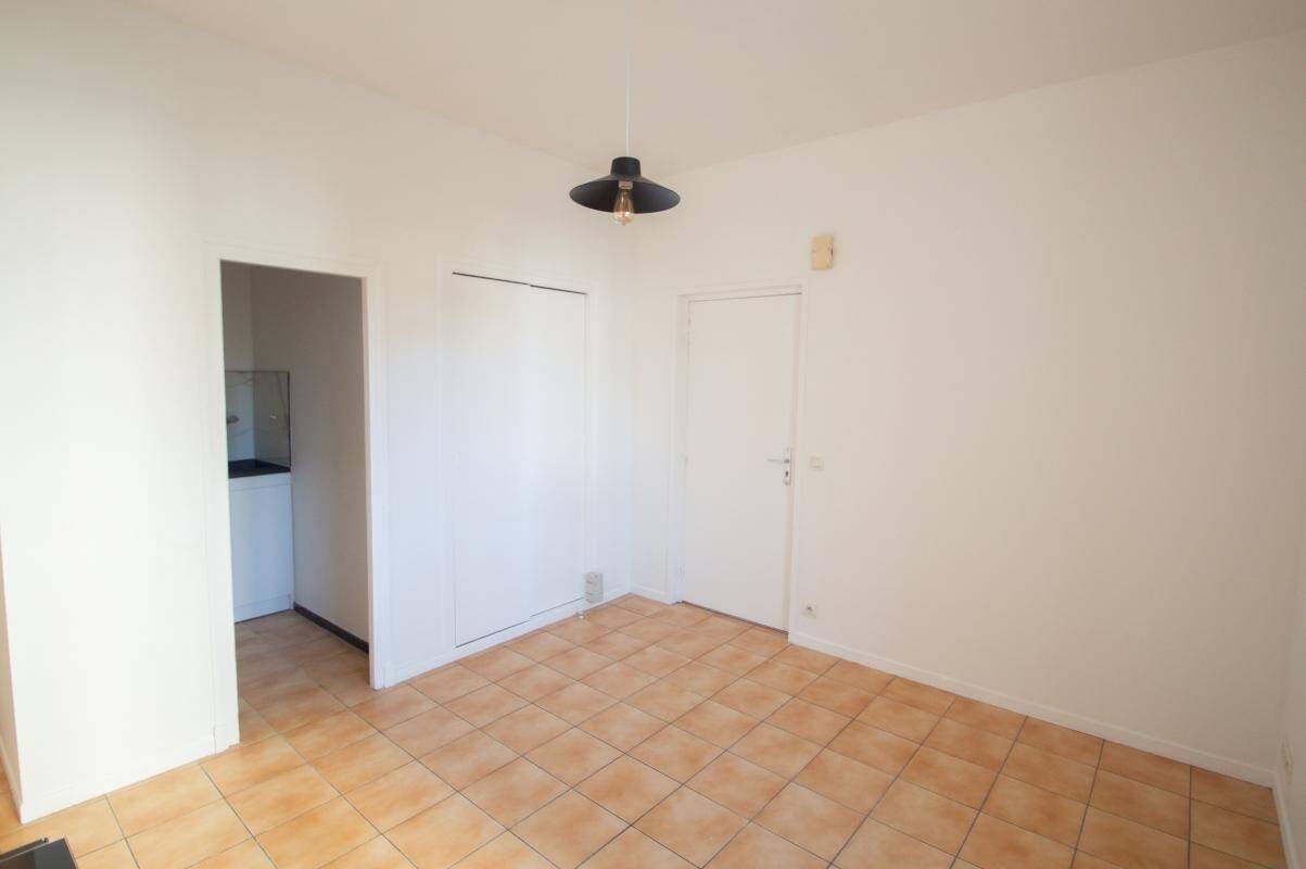 Maison à louer, 22m², PAU