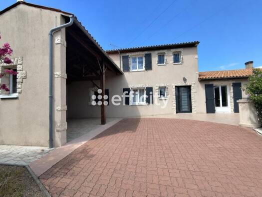 Maison à vendre 454 000 € 6 pièces 4 chambres 173 m² 4 670 m² de terrain La Vergne 17400