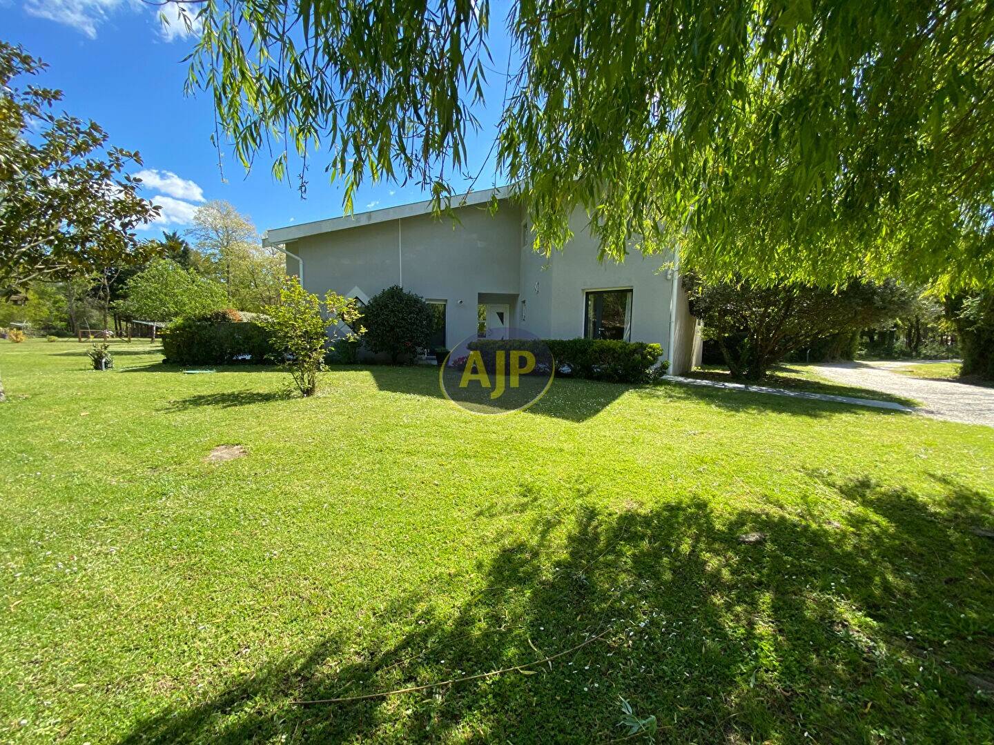 Maison à vendre, 300m², VENDAYS MONTALIVET