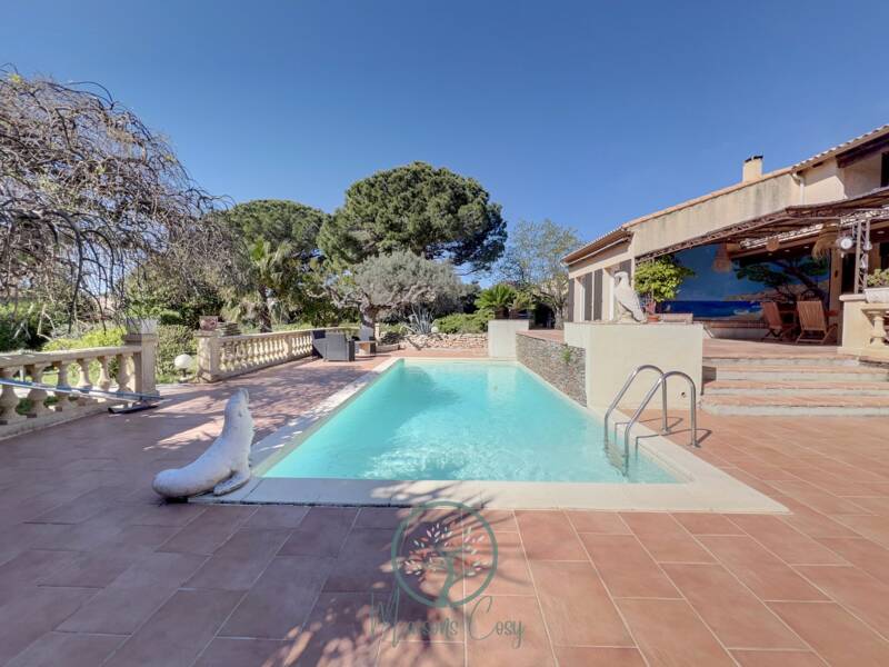 Maison à vendre, 210m², SAUSSET LES PINS