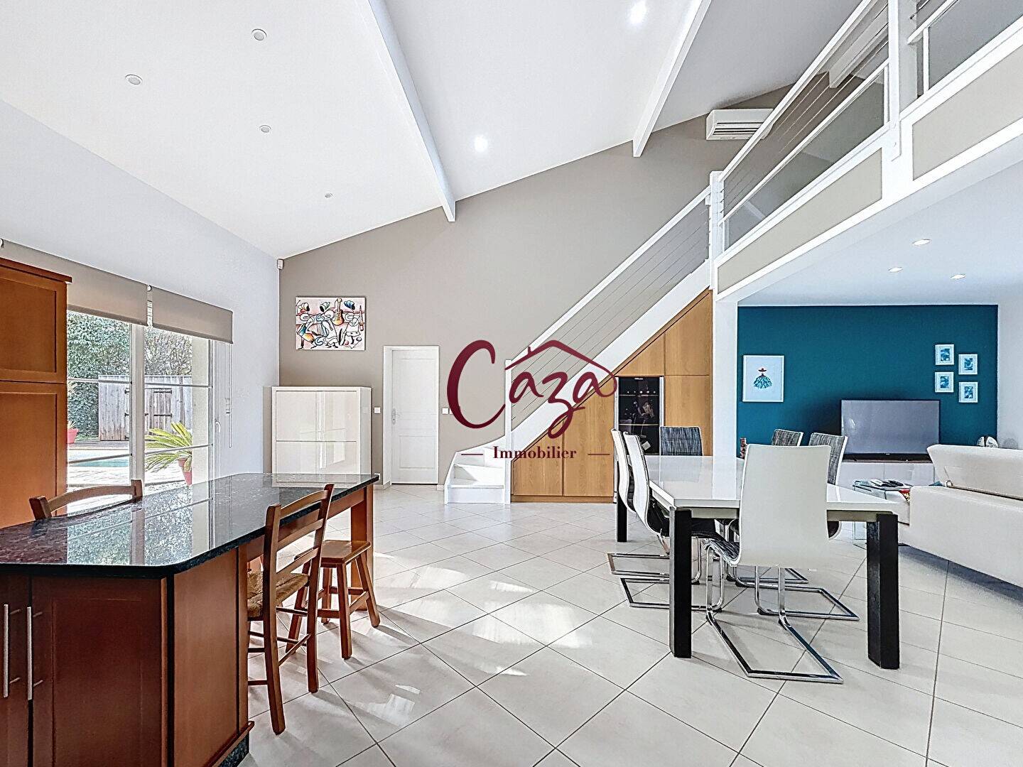 Maison à vendre, 150m², CAMBLANES ET MEYNAC