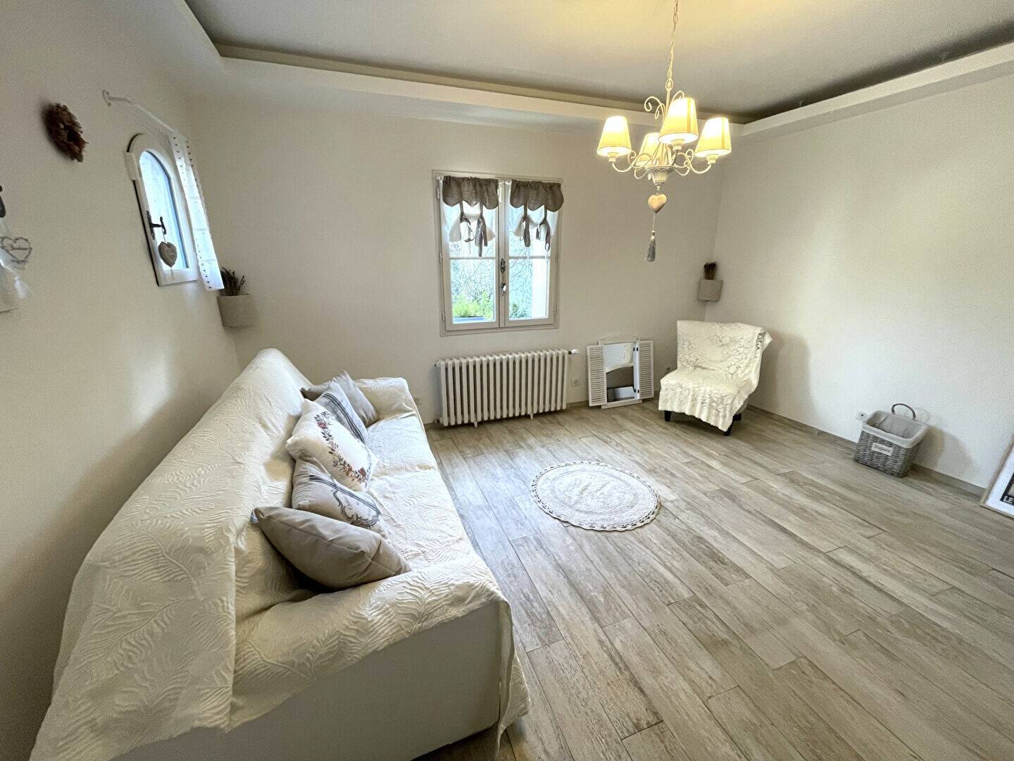 Maison à vendre, 124m², NEUILLY EN THELLE