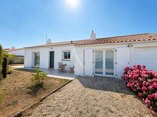 Maison à vendre 399 900 € 4 pièces 3 chambres 105 m² 732 m² de terrain Le Fenouiller 85800