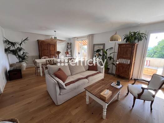 Appartement à vendre 290 000 € 3 pièces 1 chambre 77 m² Étage 3/3 Vernaison 69390