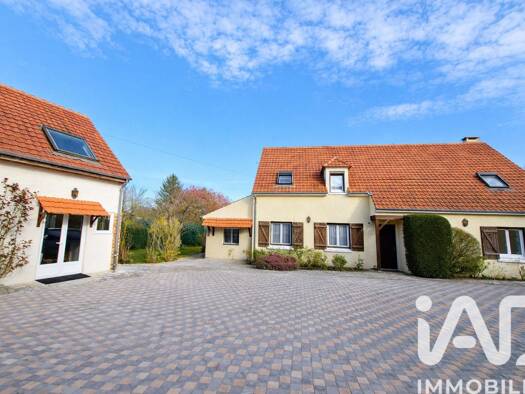 Maison à vendre 595 000 € 7 pièces 4 chambres 222 m² 1 933 m² de terrain Moulignon-Auxonnettes-Jonville Saint-Fargeau-Ponthierry 77310