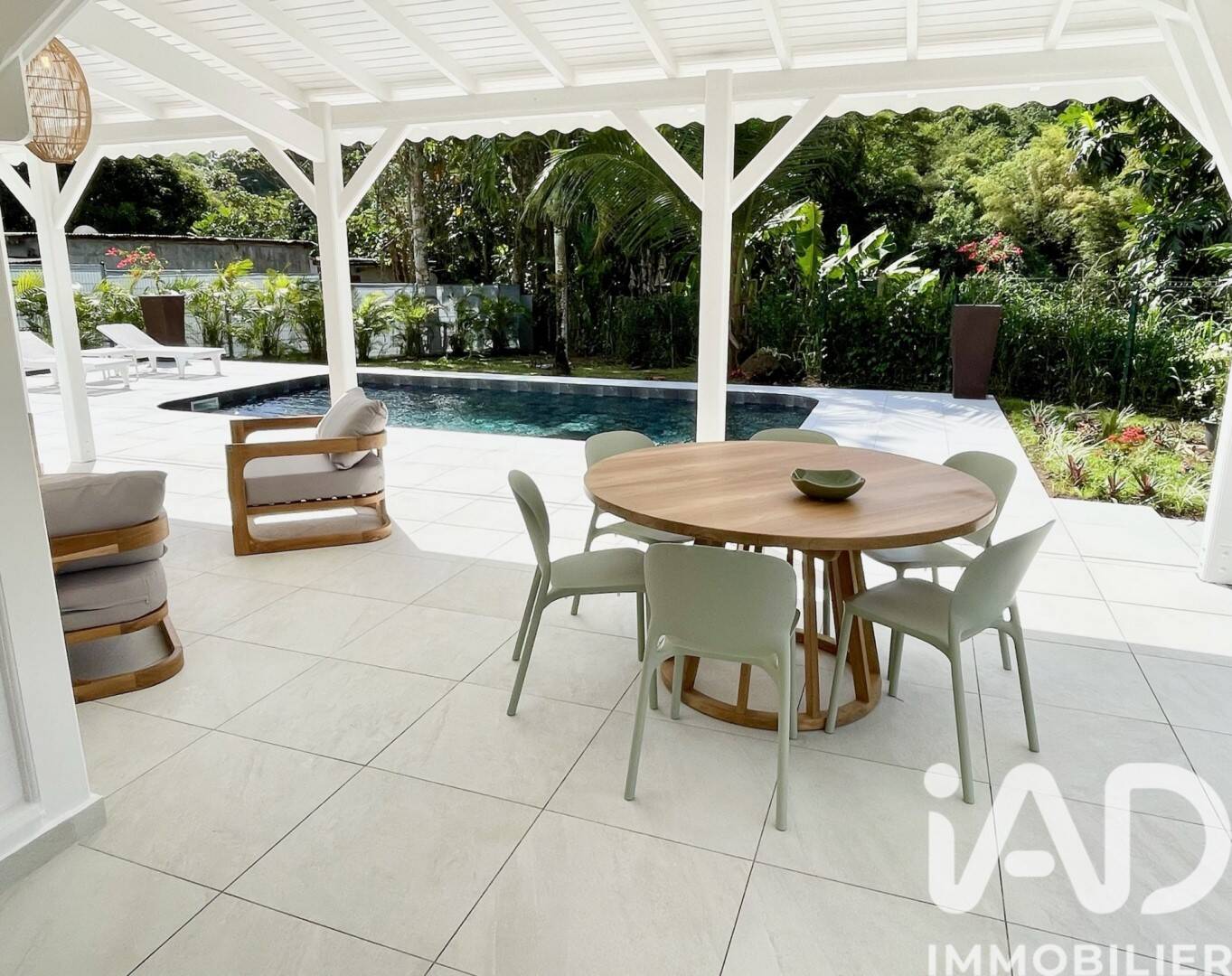 Maison à vendre, 106m², PETIT BOURG
