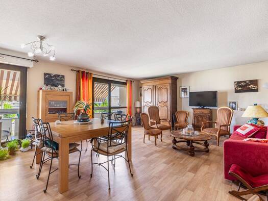 Appartement à vendre 277 500 € 3 pièces 2 chambres 89,28 m² Étage 4/4 Saige Sud Pessac 33600