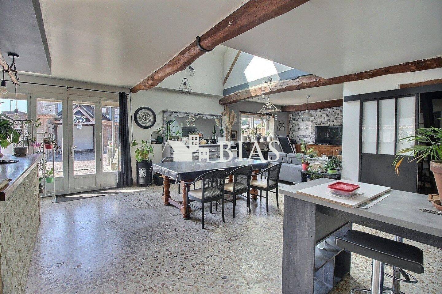 Maison à vendre, 280m², CRIQUEBEUF SUR SEINE
