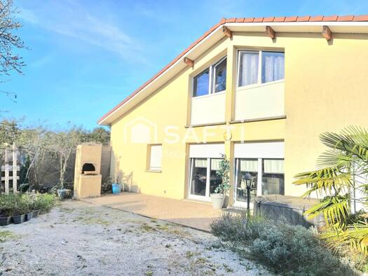Maison à vendre 217 000 € 4 pièces 3 chambres 117 m² 169 m² de terrain Centre Ville Delle 90100