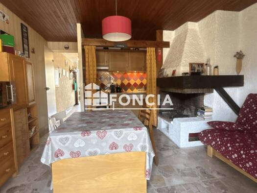 Appartement à vendre 93 000 € 2 pièces 1 chambre 35,24 m² Étage 3/3 Ancelle 05260