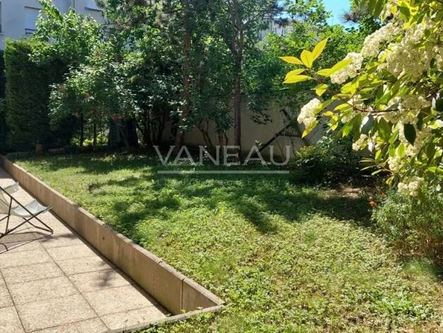 Appartement à vendre 1 092 000 € 5 pièces 4 chambres 132,5 m² RDC/6 Bécon Courbevoie 92400
