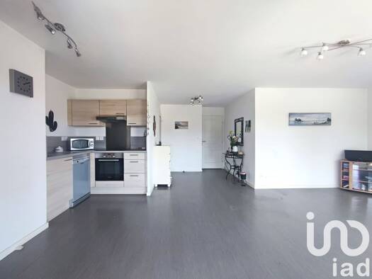 Appartement à vendre 234 000 € 3 pièces 2 chambres 73 m² Étage 1/3 Cinq Bonniers Faches-Thumesnil 59155