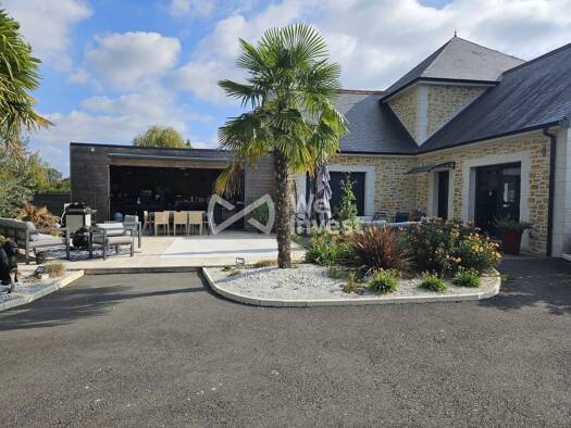 Maison à vendre 560 000 € 4 pièces 3 chambres 170 m² 1 910 m² de terrain Est Ville Ballan-Miré 37510