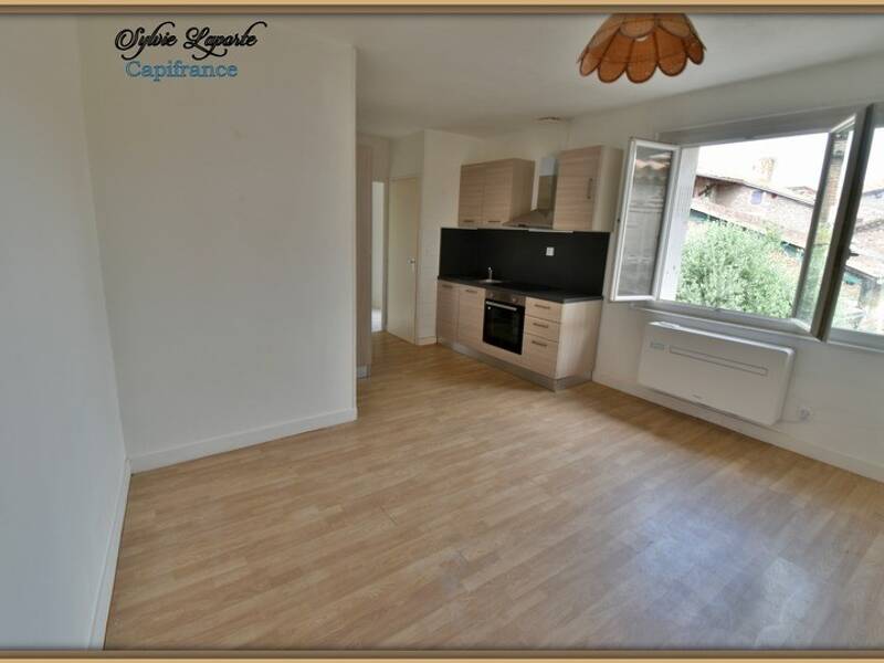 Maison à louer, 34m², SAINTE LIVRADE SUR LOT