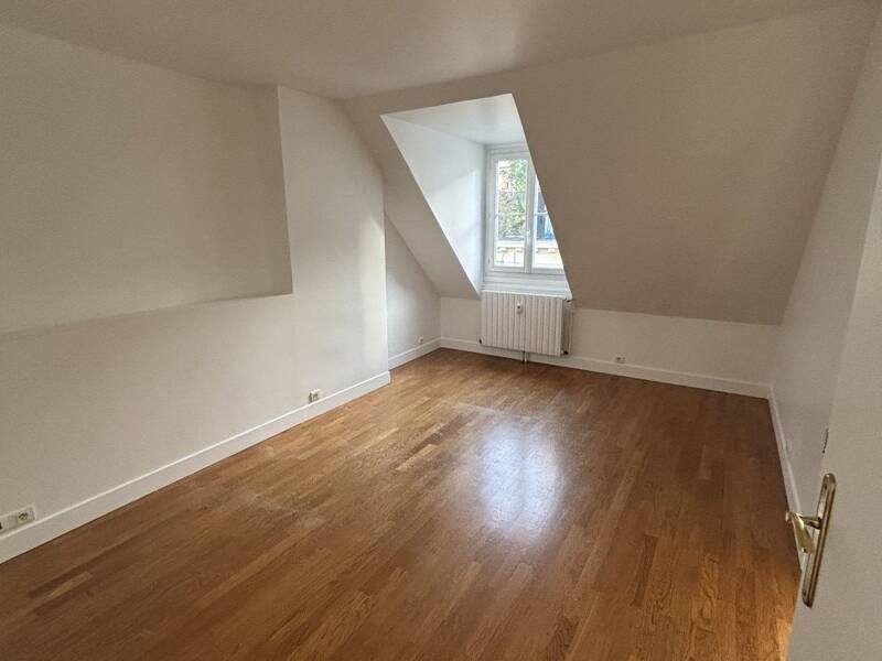 Maison à louer, 159m², PARIS 16E