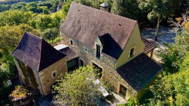 Maison à vendre 399 900 € 6 pièces 3 chambres 160 m² 2 001 m² de terrain Castels et Bezenac 24220
