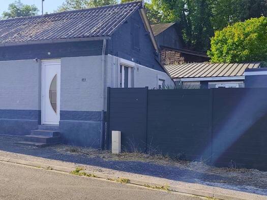 Maison de plain-pied à vendre 80 900 € 6 pièces 2 chambres 90 m² 126 m² de terrain Mézières-sur-Oise 02240