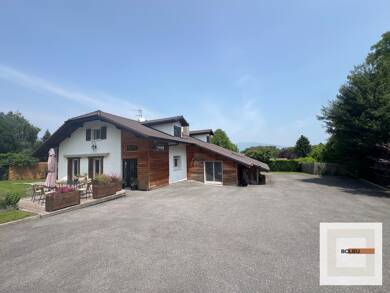 Maison à vendre 1 095 000 € 7 pièces 6 chambres 249 m² 1 572 m² de terrain Pers Jussy 74930