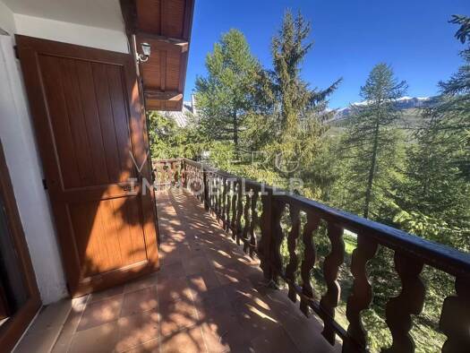 Chalet à vendre 824 000 € 5 pièces 3 chambres 121 m² 925 m² de terrain Péone 06470
