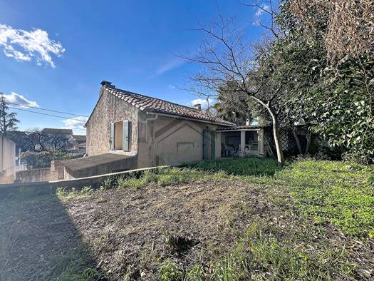 Maison à vendre 349 000 € 4 pièces 3 chambres 79 m² 230 m² de terrain Avenue de Marseille-Liourat Vitrolles 13127