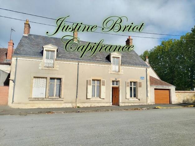 Maison à vendre 40 000 € 6 pièces 4 chambres 127 m² 284 m² de terrain La Guerche-sur-l'Aubois 18150