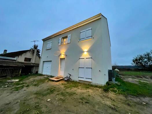 Appartement à louer 800 € 2 pièces 1 chambre 48,9 m² RDC/1 Senots 60240