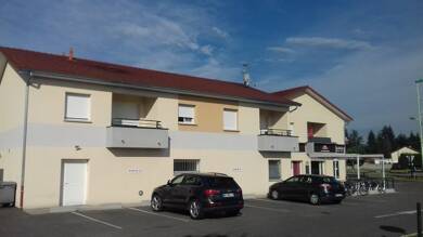 Appartement à louer 671 € 2 pièces 1 chambre 34 m² Étage 1/2 Chavanoz 38230