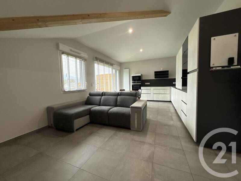 Maison à louer, 63m², SAINT PIERRE EN FAUCIGNY