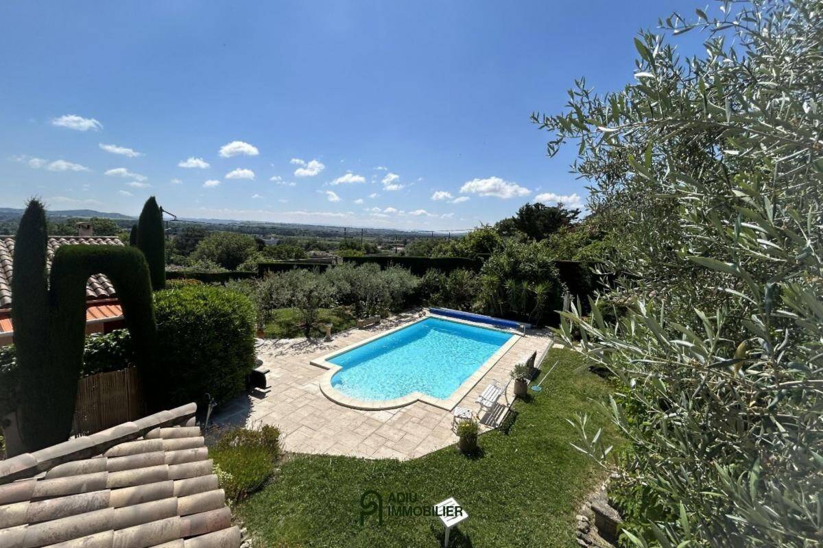 Maison à vendre, 200m², REMOULINS