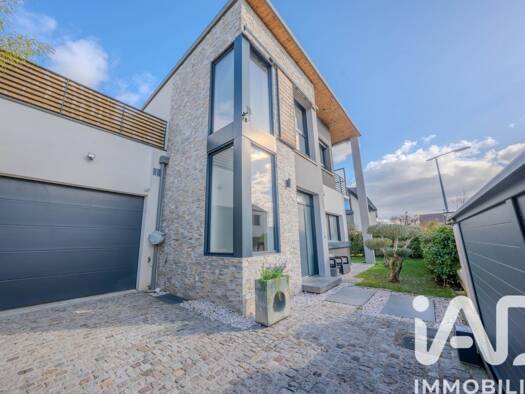 Maison à vendre 1 485 000 € 7 pièces 4 chambres 194 m² 401 m² de terrain La Garenne L'Isle-Adam 95290