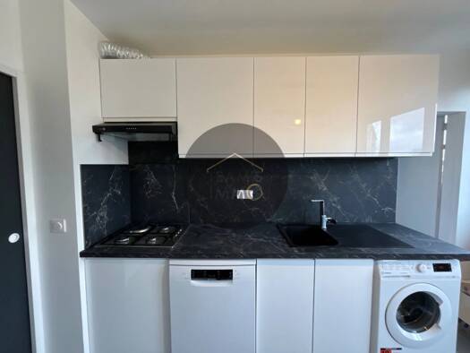 Colocation à louer 530 € 1 pièce 4 chambres 92,4 m² 2ème étage Hôtel de Ville-Beaumarchais Fontenay-le-Fleury 78330