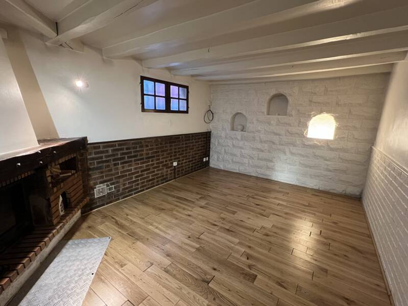 Maison à louer, 85m², FOSSES