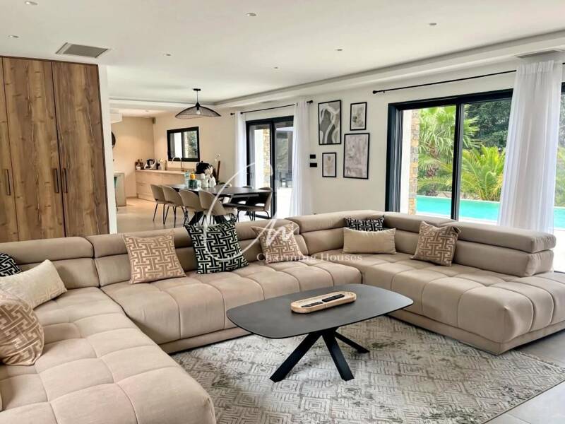 Maison à vendre, 187m², NIMES