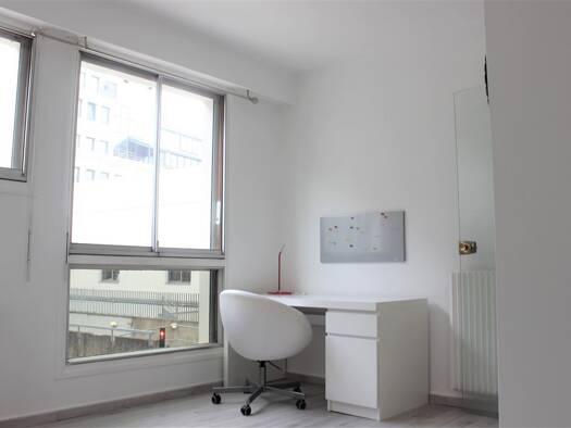 Appartement à louer 665 € 1 pièce 27,2 m² 1er étage Nantes 44000