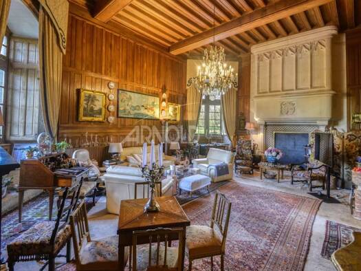 Appartement à vendre 735 000 € 8 pièces 4 chambres 292 m² RDC Missillac 44780