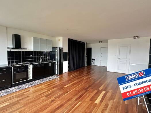 Appartement à vendre 185 000 € 2 pièces 1 chambre 59,4 m² Étage 9/9 Champs-sur-Marne 77420