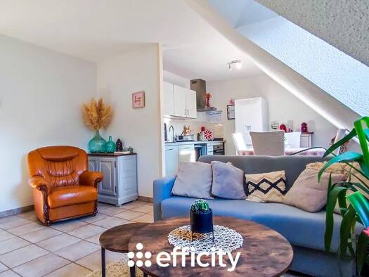 Appartement à vendre 119 000 € 2 pièces 1 chambre 55 m² Étage 2/2 Préfecture Lons-le-Saunier 39000